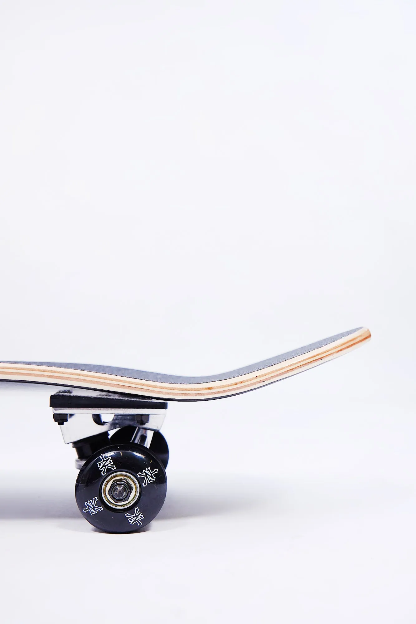 Skateboard imprimé logo blanc Zoo York 8"
